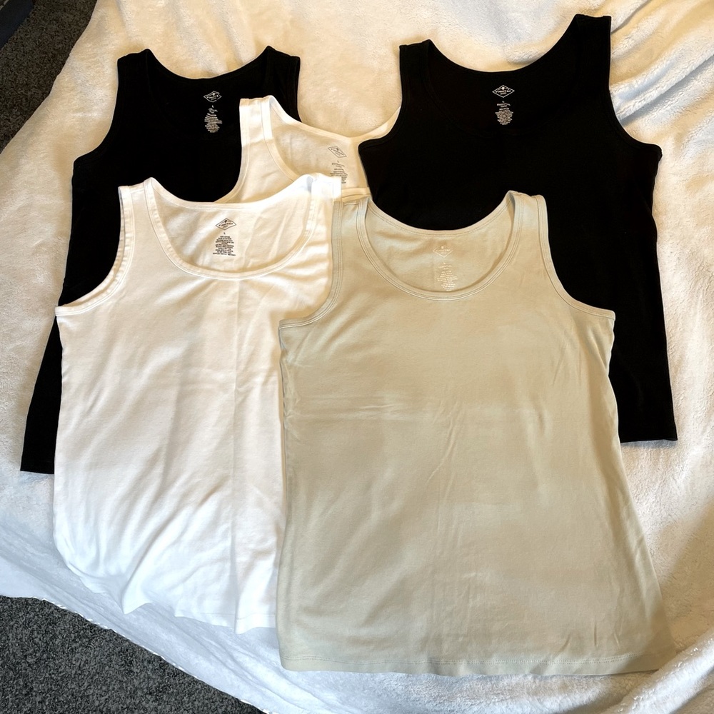 Essential Tank Top Bundle